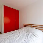 Family Apartment With Parking Near Bastille